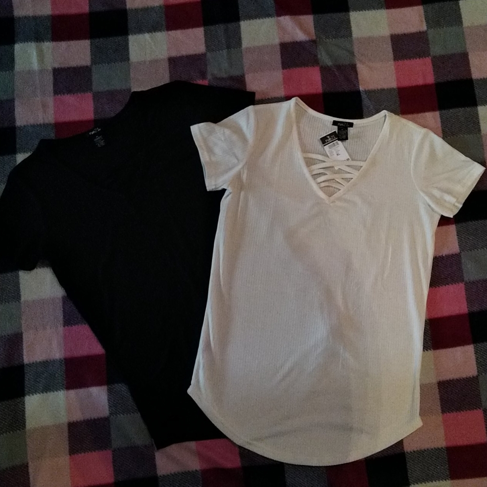 Ladies Rue 21 Criss Cross detail 2 pack